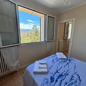 holiday-home-delo.hotelitalianriviera.com/
